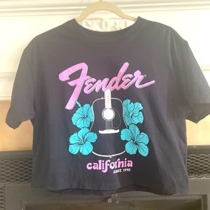 The brand that i’m selling is forever 21. It is a Fender shirt.